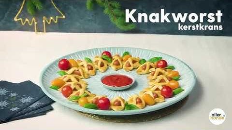 Kerstdiner op school: Kerstkrans van bladerdeeg en knakworst - Allerhande