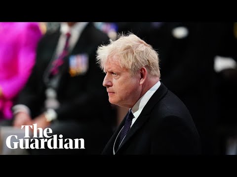 Boris Johnson booed as he arrives at Queen's jubilee thanksgiving service