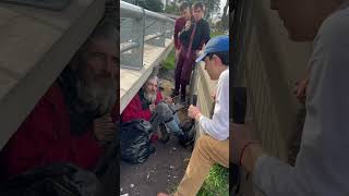 Se gastó todo el dinero en 4 días