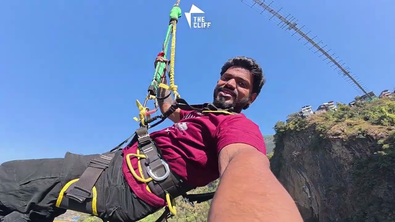 Real experience of bunggy Jumping ( the cliff Nepal bungee jumping) #youtubeshorts #games #bungee 