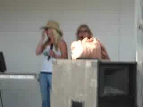 Brooke Hogan sings with Crazy Rhonda Nelson Lady