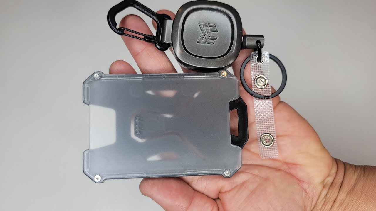 MNGARISTA Retractable Keychain, Heavy Duty Carabiner Badge Holder