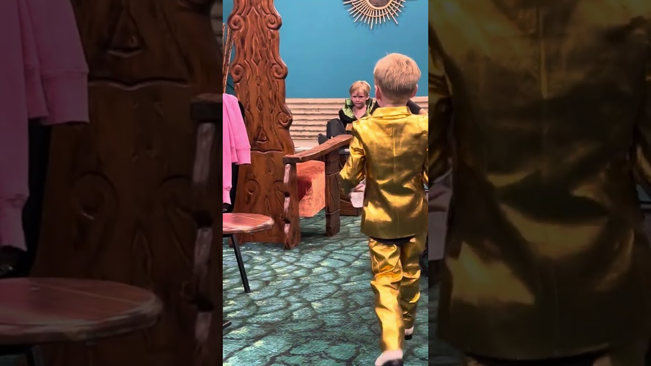 Eli and Christopher Enjoy Hayden Lynn Singing Kentucky Rain