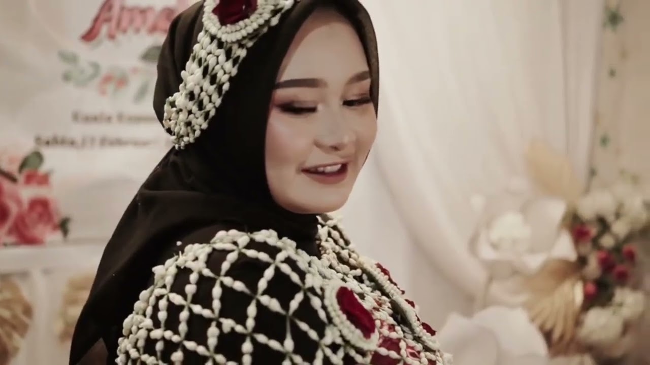 Ujian praktek Bahasa Indonesia {filosofi Jawa} 7 bulanan pada ibu hamil