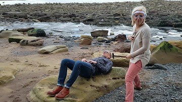 Vlog: Fossil hunting in Whitby