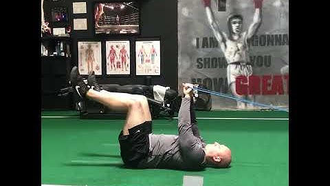 Dead Bug - Leg Extensions (Band Tension)