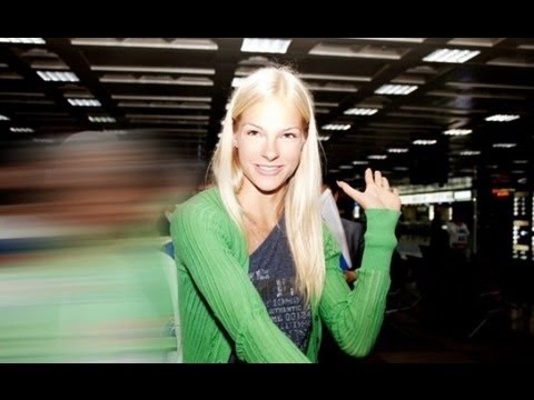 Darya Klishina Дарья Клишина 2011 8  WC Daegu off the track