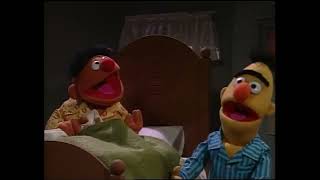 Sesamstraße - Wie heißt nur dieses Lied? (alternate, earlier dub)
Audio from the Ernie und Bert CD.
https://muppet.fandom.com/wiki/Ernie_und_Bert
Michael Habeck as Ernie and Christian Rode as Bert.
Later redubbed by Martin Paas as Ernie and Christian Rode as Bert: https://www.youtube.com/watch?v=ZV2bYwXyOAM Sesamstraße - Wie heißt nur dieses Lied? (alternate, earlier dub)