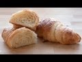 Croissant bagt på smør og pain au chocolat