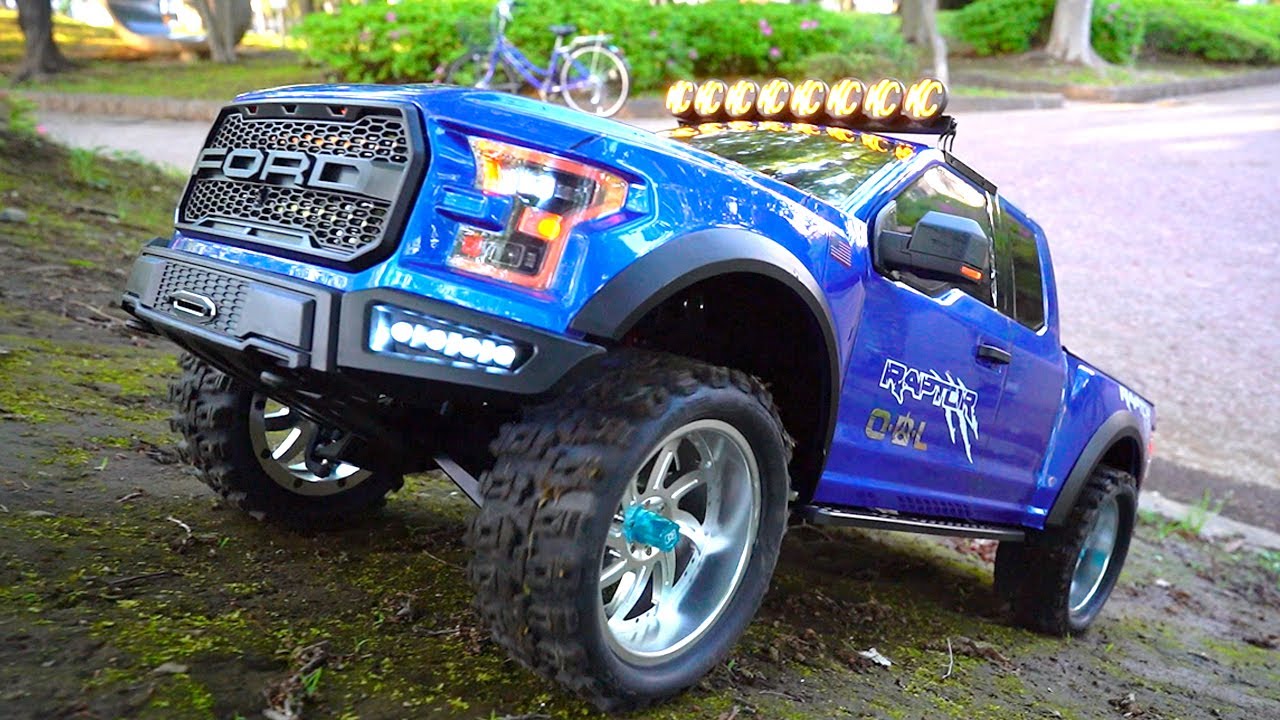 TRACTION HOBBY トラクションホビー製 F150ラプター - YouTube