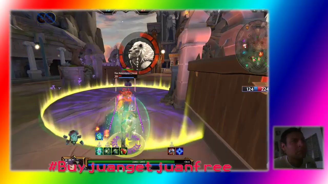 LoL player Plays smite