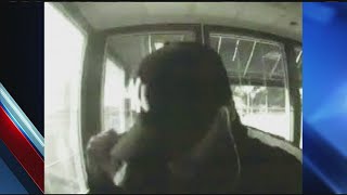 Skimming device found at Springfield ATM, police looking for suspect