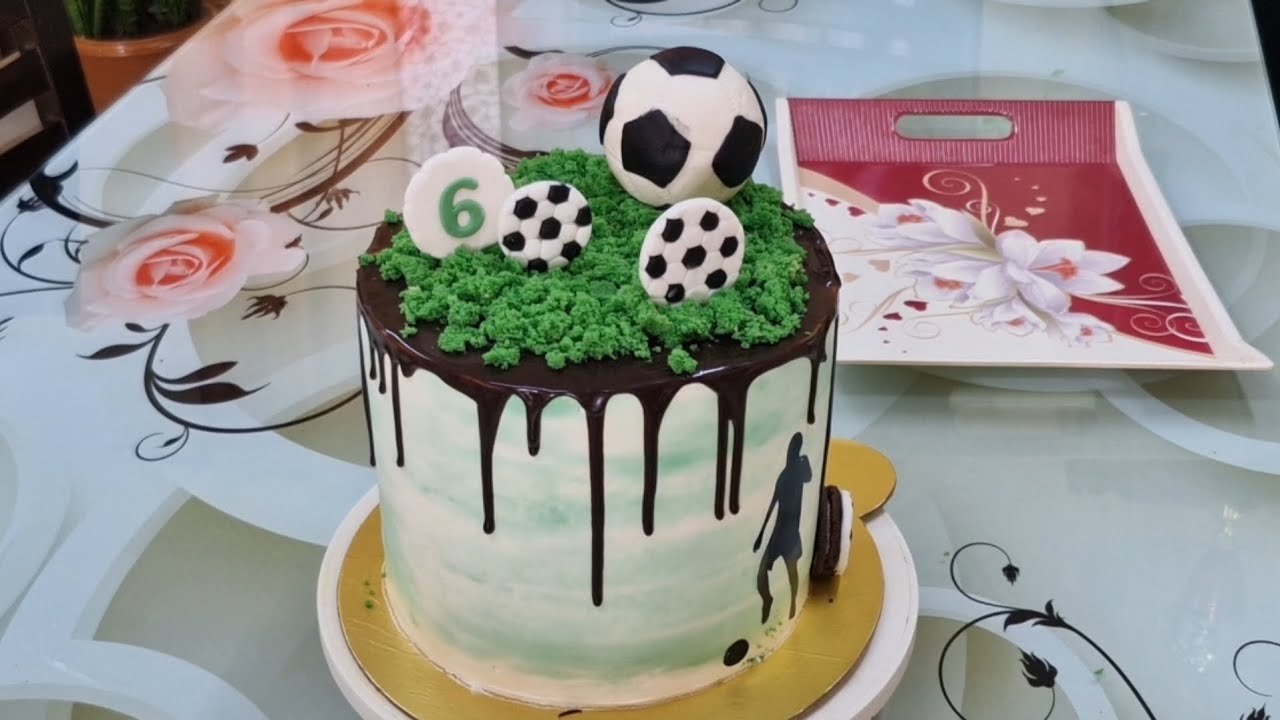 2kg football cake| How to make grass on cake |Chocolate cake recipe |Fondant topper |BakingBites |
