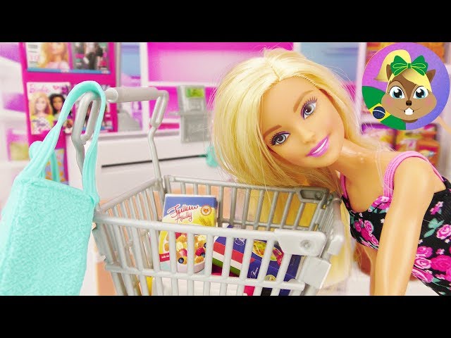 Barbie  A boneca está fora da caixa, e sabe brincar muito bem! - Pipocando  Notícias