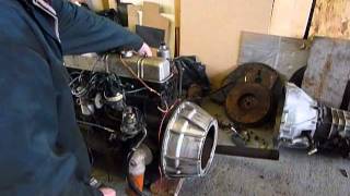 Triumph 2.5 engine on open pipe.avi