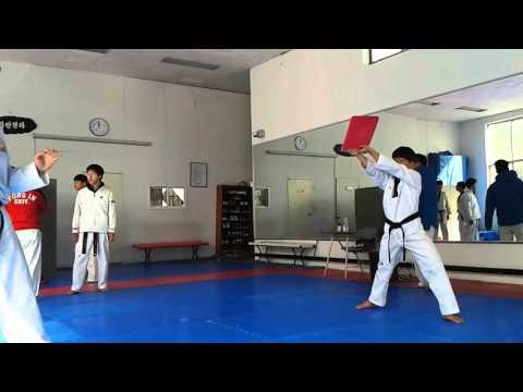 720° Turning Kick