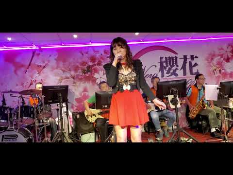 109/11/25"陪我看日出"吳雅婷在新櫻花音樂茶坊演唱