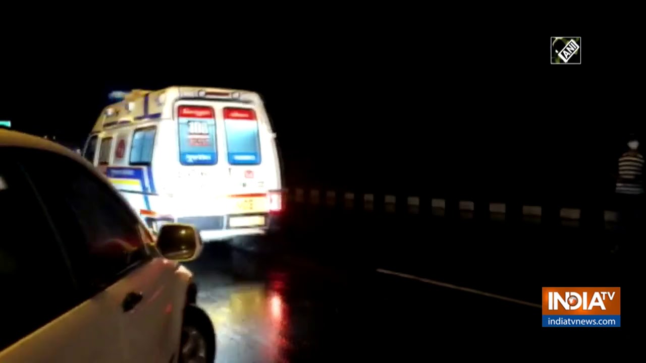 5 dead after 2 cars collide on NH-8 in Gujarat's Nadiad