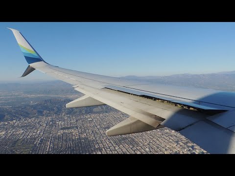 Video: Vai aviokompānijai Alaska Airlines ir pirmās klases atpūtas telpa LAX?