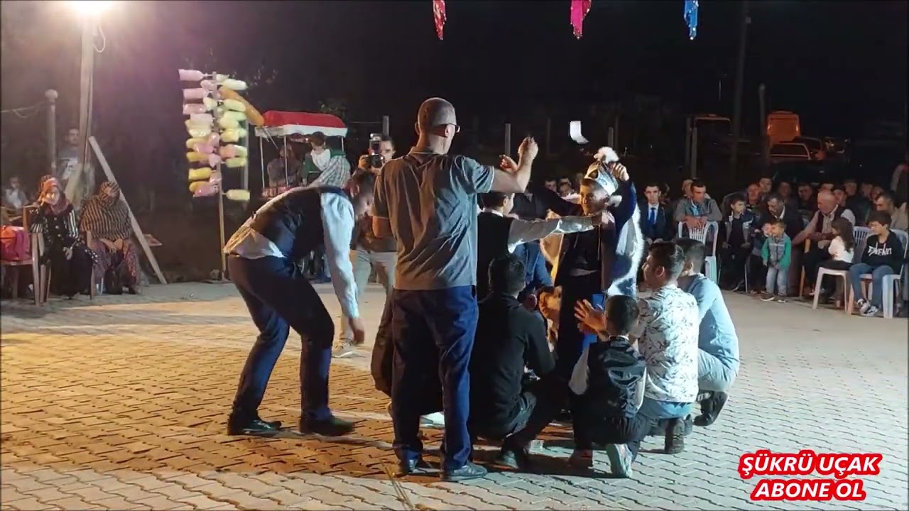 Ahmet taş Bir elide bağlama Evlerinin önü hamam yakın Çicekdağı Okşa beni  Kostak kostak yürü Enn07