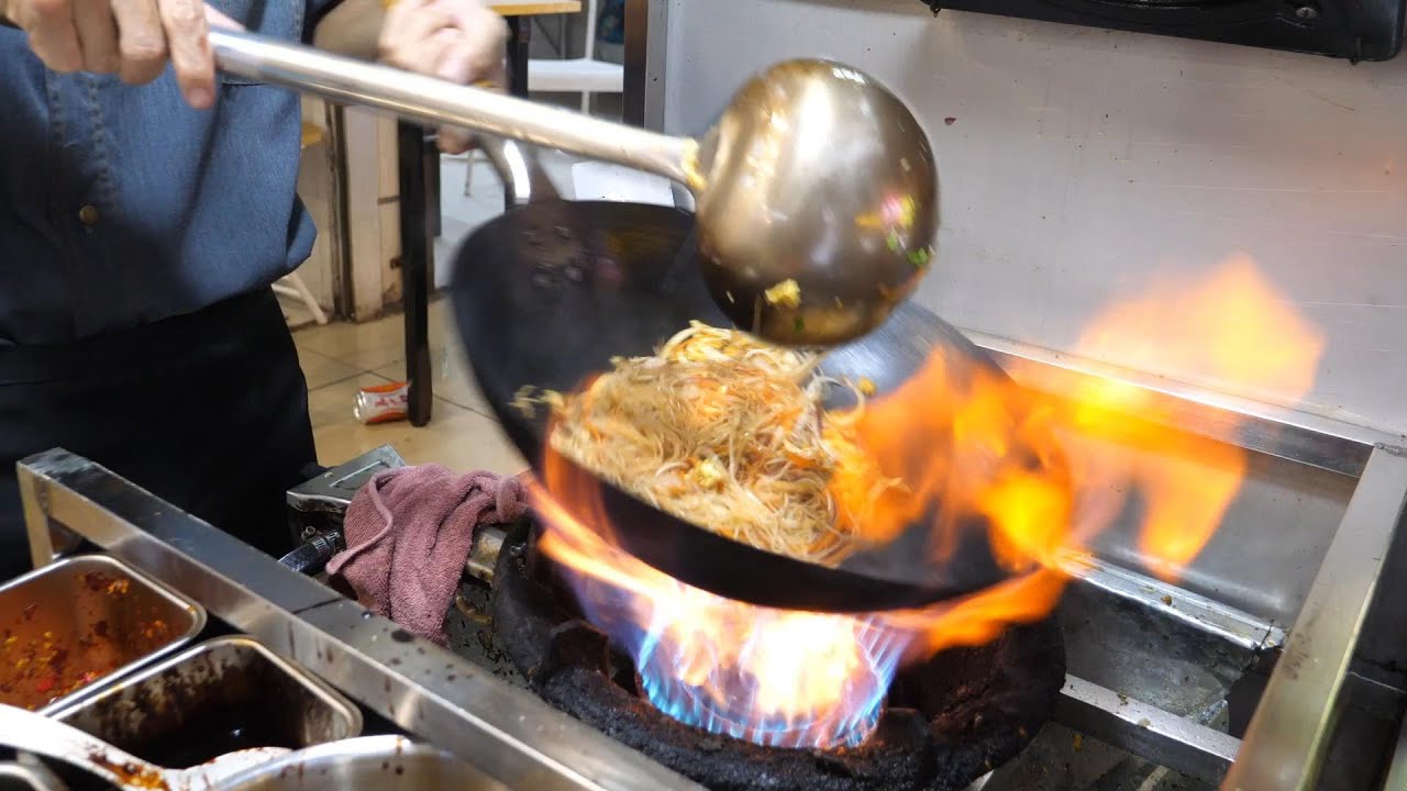 Fried Noodles, Fried Rice, Fried Rice Noodles Wok Skill Food. Collection~夜市街头炒锅美食抛锅技巧碳水充饥解饱