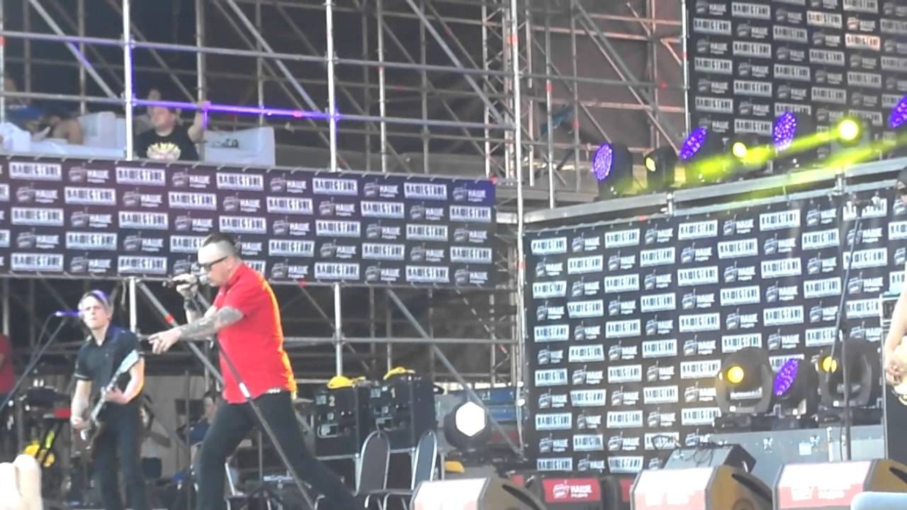 Нашествие Тараканы кто то из нас двоих (2014) - YouTube