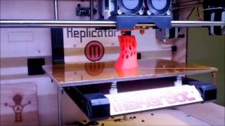MakerBot Replicator 3D Printer Printing a Sculpture Time Lapse Captured by a Galaxy Nexus Android