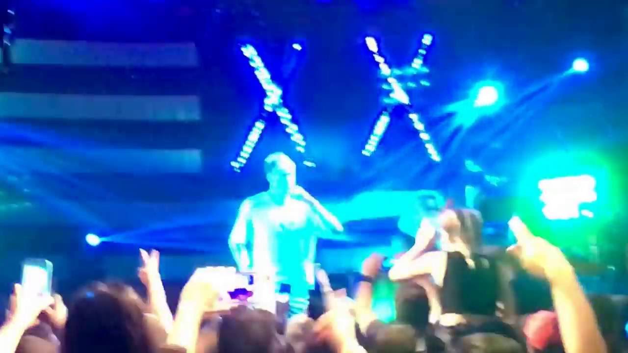 Machine Gun Kelly Chill Bill