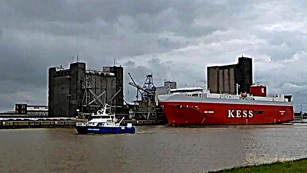 Windpark Schnellboot WIND FORCE III DMYR IMO 9779240 Emden offshore supply ship