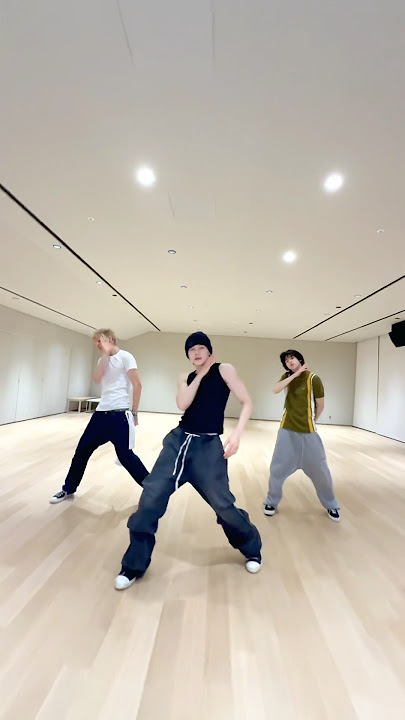 Beautiful Stranger #CORTIS π§βπ€βπ§π #TXT #YEONJUN #MARTIN #JUHOON