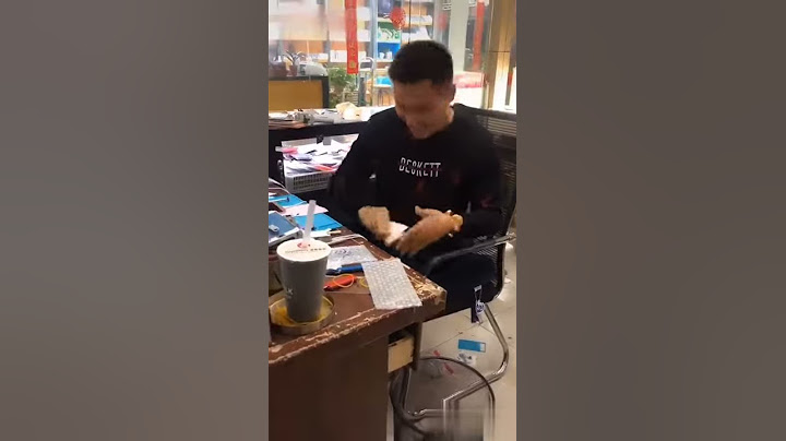 搞笑视频老婆查手机摔坏修手机耙耳朵