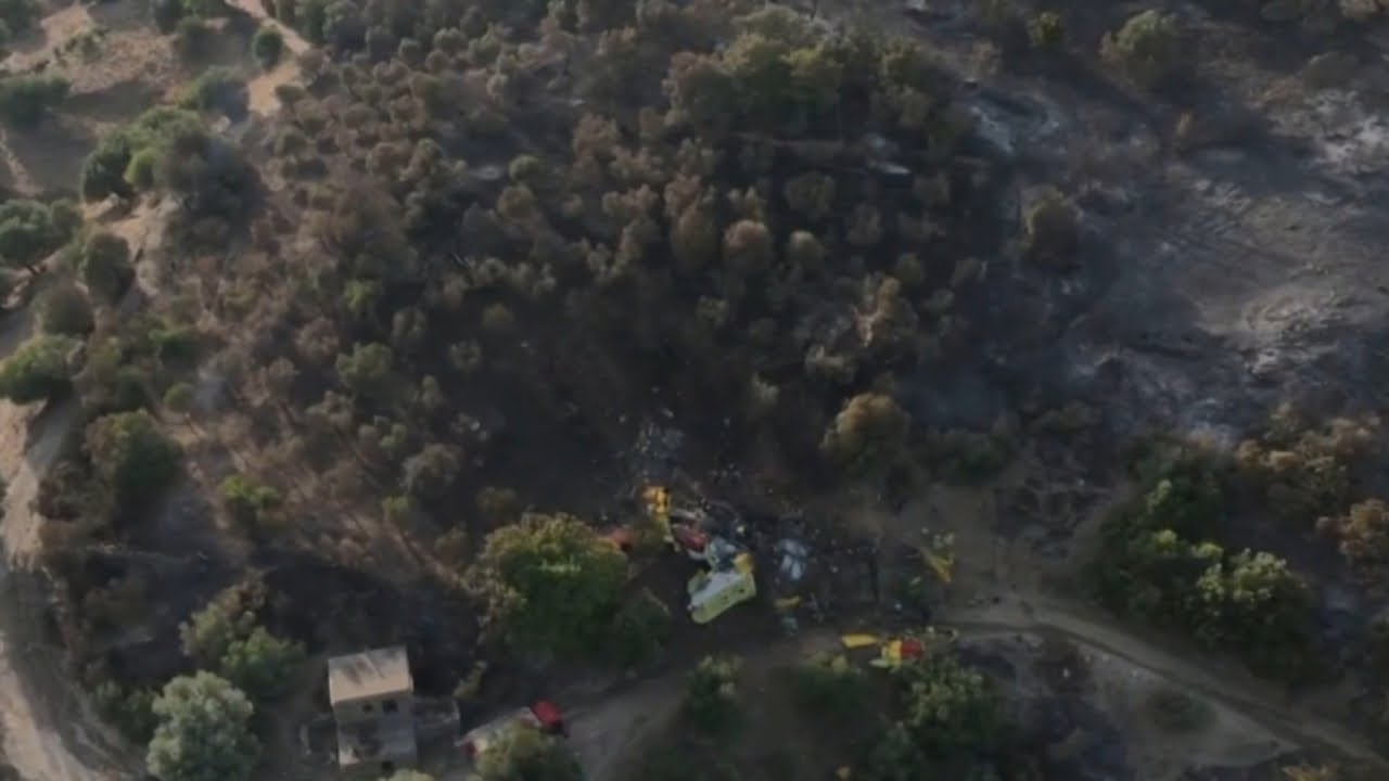 Two pilots killed in firefighting plane crash - YouTube