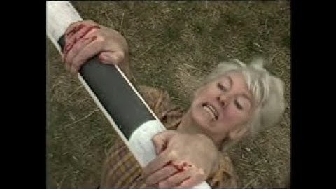 100 Iconic Moments of Prisoner Cell Block H No 27 Marie Winters daring escape