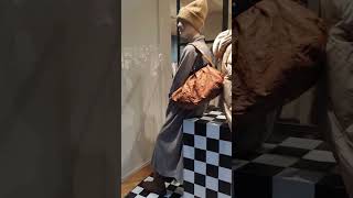 Италия Max mara weekend кожаные брюки - Видео от Италия Мода Казахи в Италии