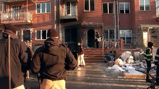 Frozen fire hydrants hinder firefighters battling Queens blaze
