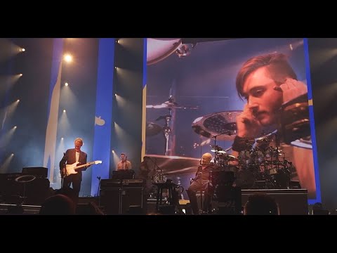 GENESIS - Dancing With The Moonlit Knight (intro) / Carpet Crawlers - live in Birmingham, 22/09/2021