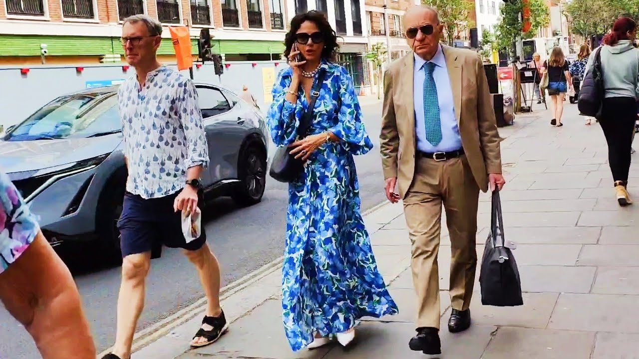 WHAT ARE PEOPLE WEARING IN LONDON Today SUMMER OUTFITS VOGUE YouTube what-are-people-wearing-in-london-today-summer-outfits-vogue-youtube