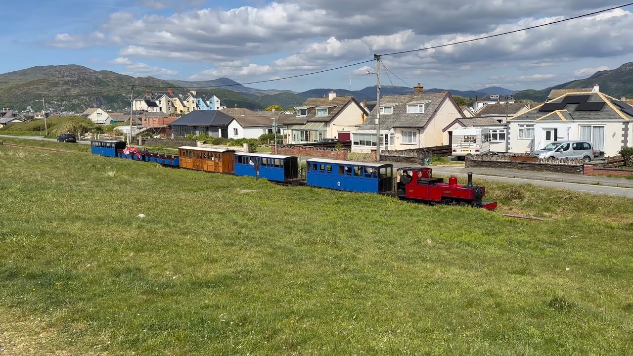 【Британские Узкоколейные Железные Дороги】Поездка На Паровозе С Шириной Колеи 311 мм
