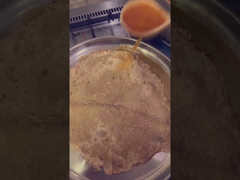 خبز ومرق لحم بالخضار