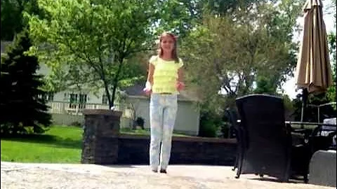 Pirouettes and coupes tutorial!!! Hope this helps you!!!(: