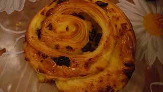 Pain aux raisins | Wikipedia audio article