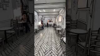 Черно белое кафе в Москве