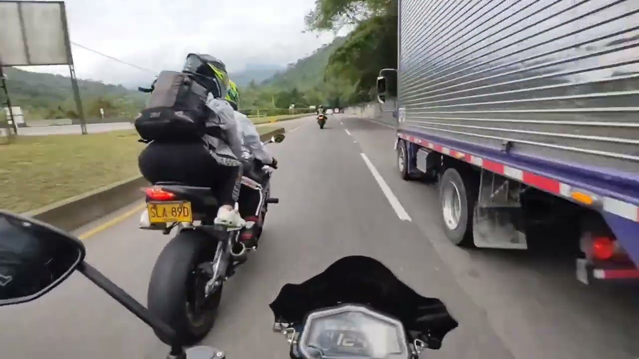 gixxer 250 deslimitada vs alto cc bmw,ducati, Kawasaki