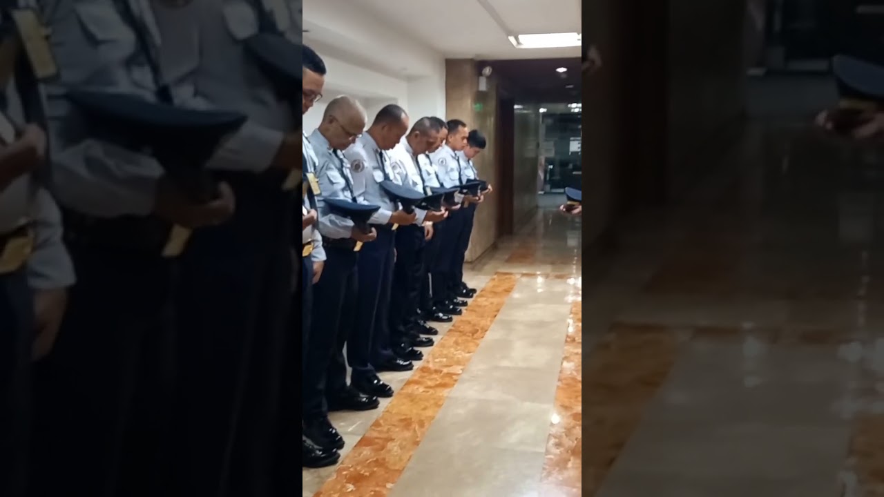 Our muslim brother lead the prayer thru their dialect 