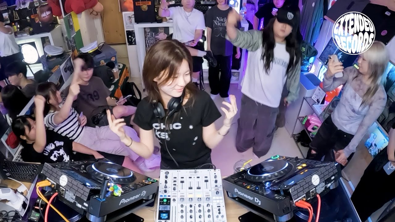 | UK BASS CLUB | MIX  : SERENE /// EXTENDED RADIO