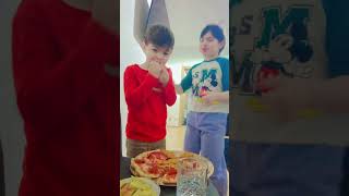 #Challenge #rockpaperscissors #distractie #amuzant #copii #fyp #Piatrahartiefoarfeca #pizza #jocks