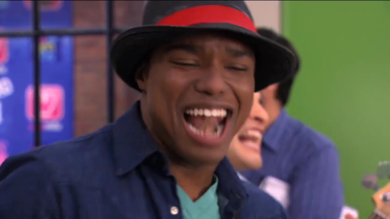 Violetta - Uczniowie śpiewają Are you ready for the ride. Odcinek 68. Oglądaj w Disney Channel!