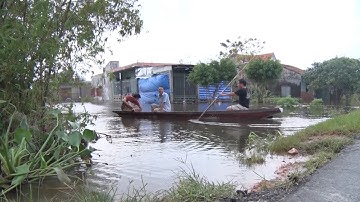 Trên 1.300 hộ dân vùng trũng Thừa Thiên - Huế bị ngập lụt do mưa lũ