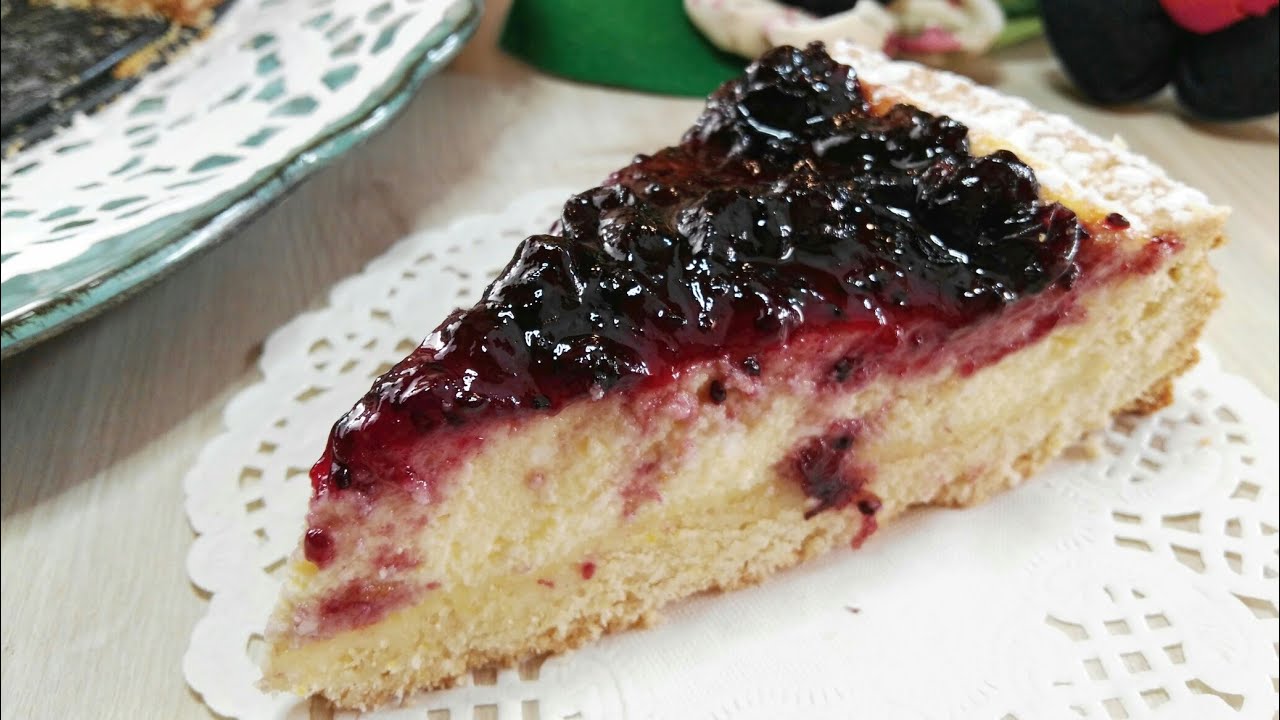 Crostata di ricotta con marmellata ai frutti di bosco