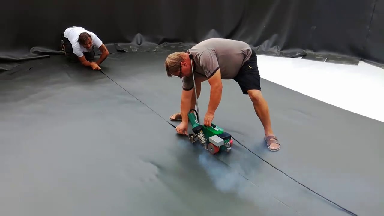 Strojní svařování pvc folie